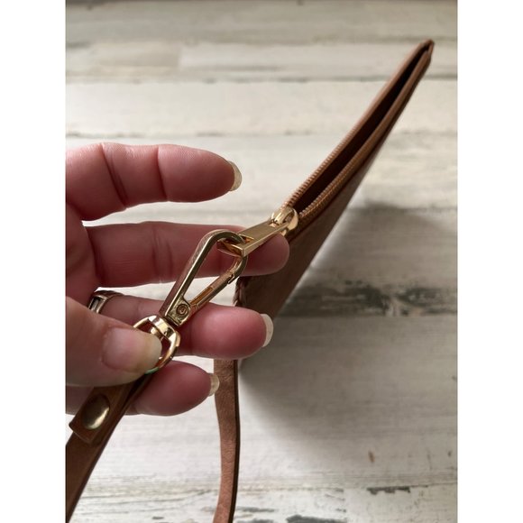 Tan with gold zippered clutch bag and handle - Picture 3 of 7